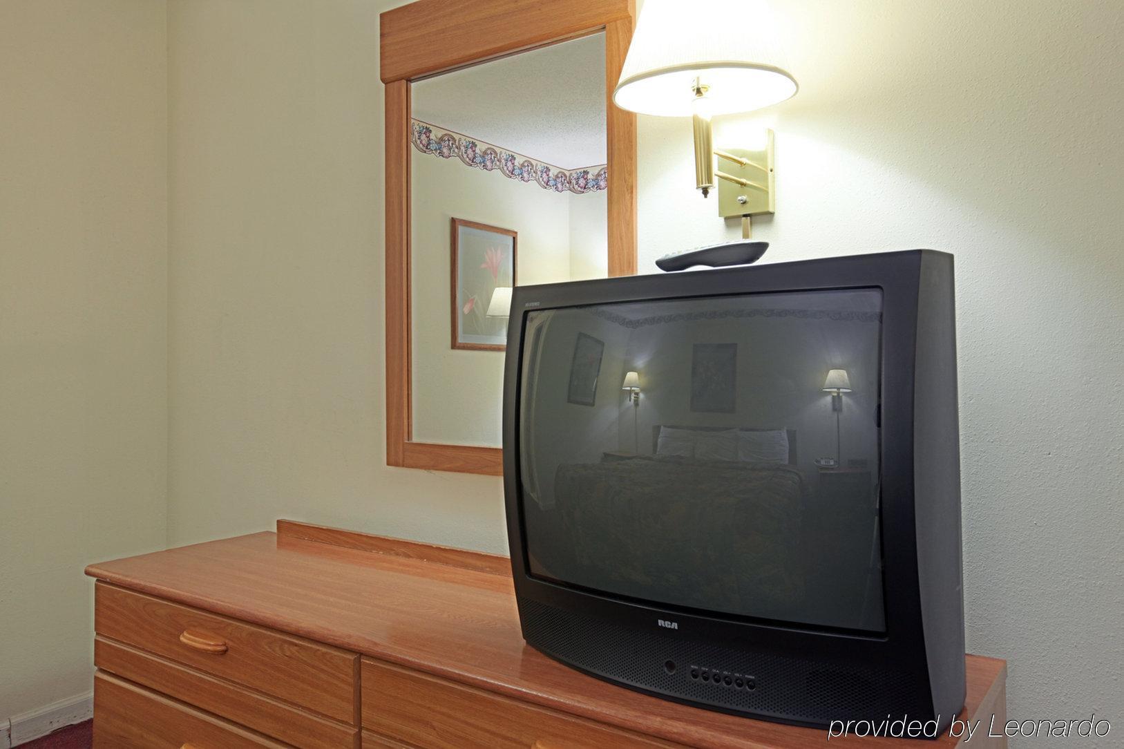 Americas Best Value Inn Sullivan Chambre photo