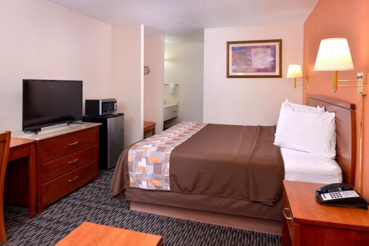 Americas Best Value Inn Sullivan Extérieur photo